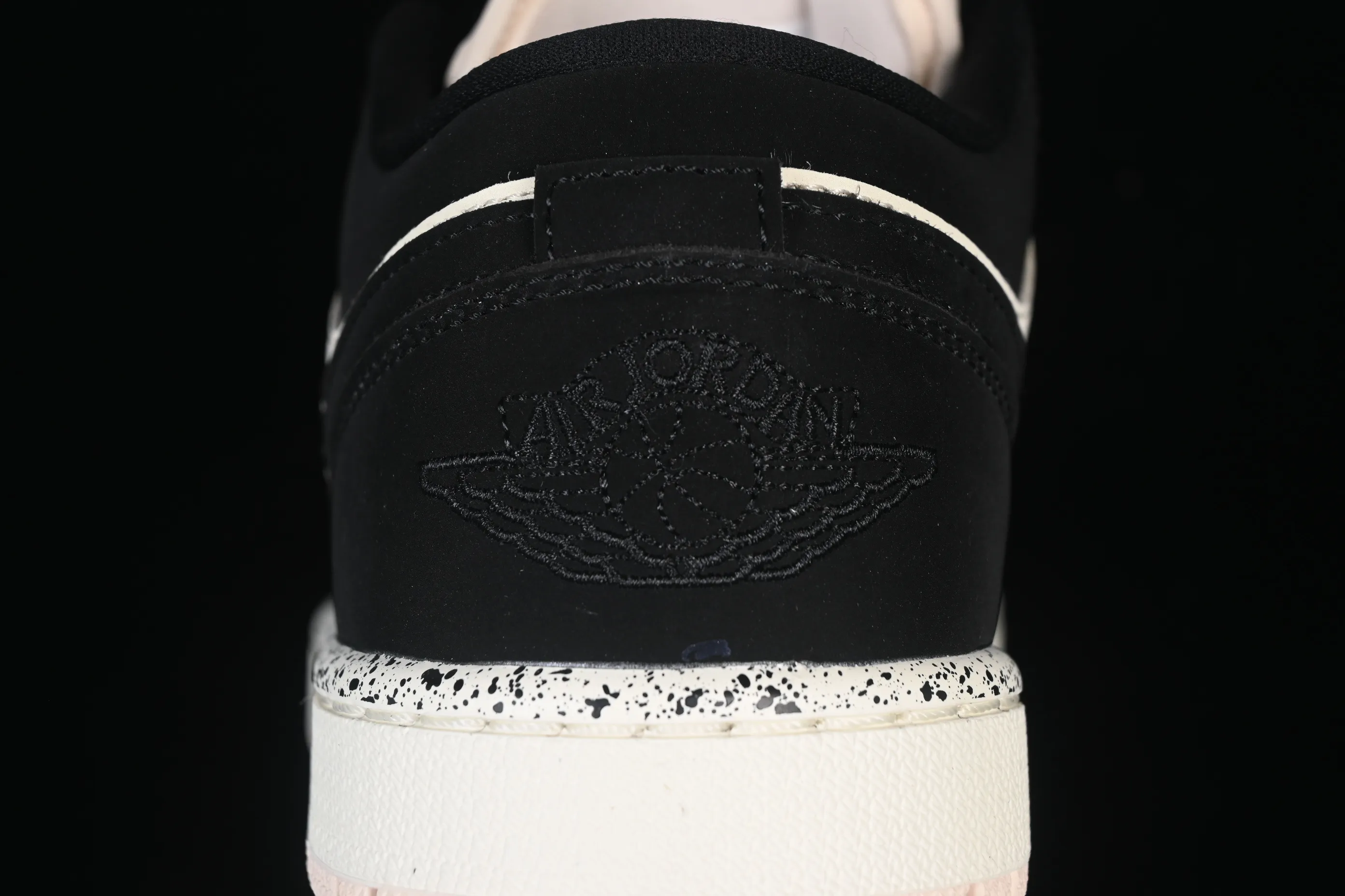 All categories Air Jordan Jordan series basketball shoes Air Jordan 1 Low Air Jordan 1 Low AJ1 Joe 1 black powder low-top basketball shoes DC0774-003
